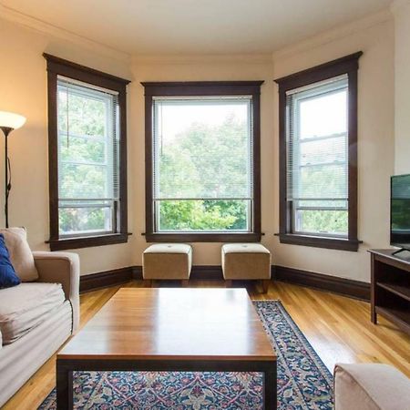 Wrigley Oasis! Steps From The Field! - 3Bd 1Ba Leilighet Chicago Eksteriør bilde